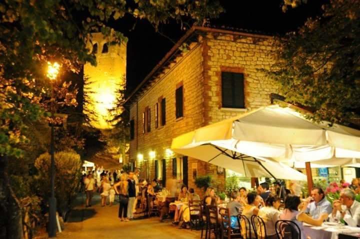 Osteria Belvedere San Leo Exterior photo